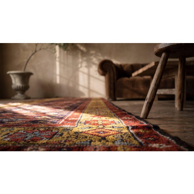 19th Century N.W. Persian Carpet ( 3'9" x 14'4" - 115 x 437 ) For Sale In New York - Image 6 of 7