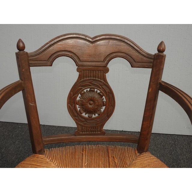1950s Vintage French Country Low Profile Brown Rush Accent Chair For Sale - Image 5 of 13