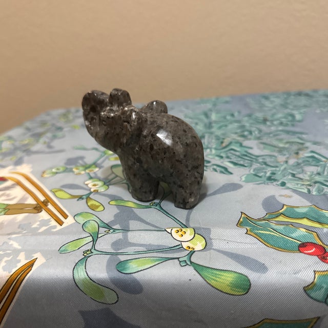 Hand-Carved Yooperlite Elephant Crystal Figurine For Sale In Minneapolis - Image 6 of 7