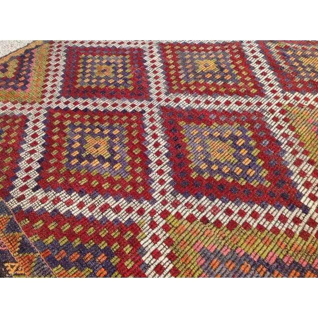 1960s Vintage Turkish Kilim Rug - 6' x 10'4" For Sale - Image 5 of 7