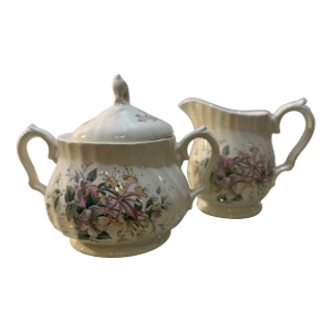 Mid 20th Century Myott, Meakin & Co. Ltd. "Jamestown" Pattern Floral Creamer and Sugar Set