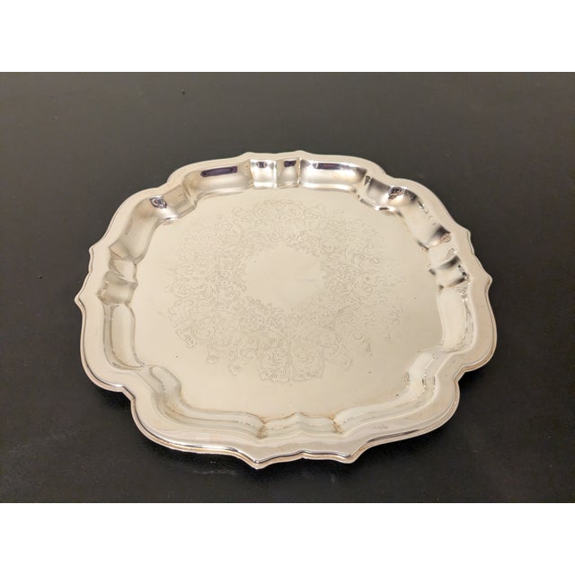 1980s Vintage 1980s Oneida "Chippendale" 10" Chased Silverplate Round Serving Tray W/ Box For Sale - Image 5 of 13