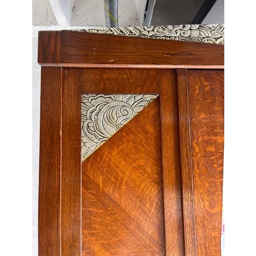 1920s Art Deco Oak Wardrobe with Mirror and Carved Details, 1920s For Sale - Image 5 of 14