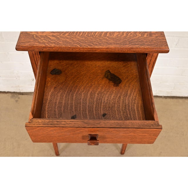 Brown Limbert Style Antique Mission Oak Arts & Crafts Nightstand or Occasional Side Table, Circa 1900 For Sale - Image 8 of 11