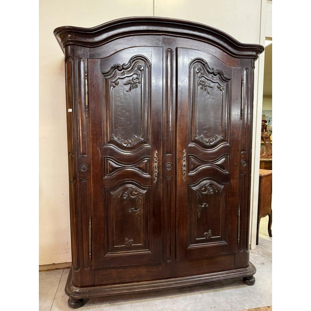 Louis XIII Alsatian Wardrobe in Walnut For Sale - Image 3 of 13