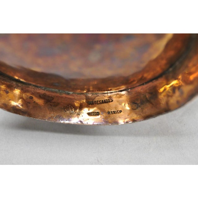 Vintage Artesanias Taxco Mexico Primitive Water Pitcher Silver Mounted Copper For Sale - Image 11 of 16
