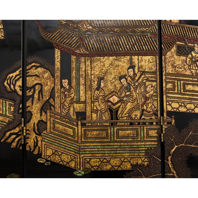 Grand Chinese Export Eight Panel Lacquered Coromandel Screen For Sale In Sacramento - Image 6 of 12