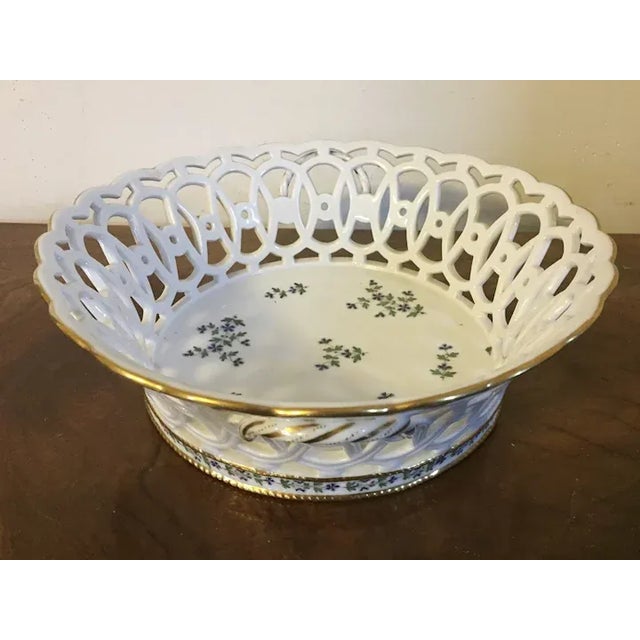 Ceramic Antique 18th Century French Empire Dihl et Guerhard Porcelain Sprig Reticulated Corbeille For Sale - Image 7 of 12