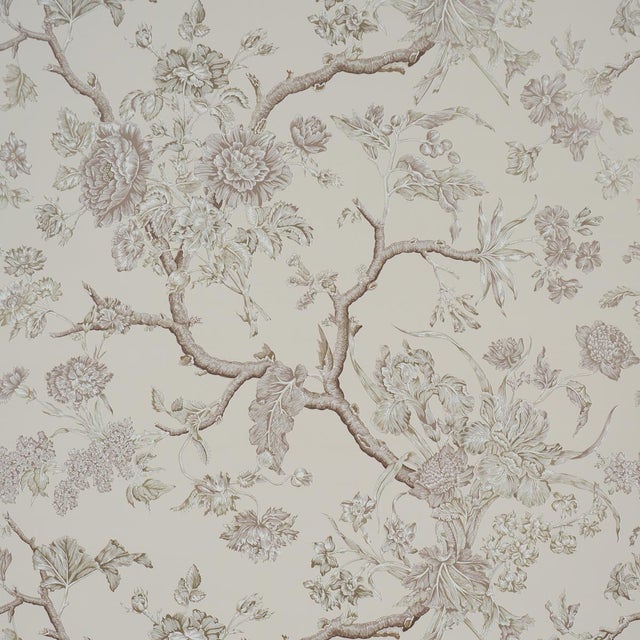 Sample - Schumacher Inverness Garden Wallcovering In Ivory For Sale In New York - Image 6 of 6