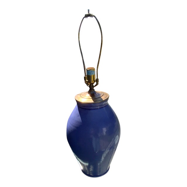20th Century Ethan Allen by Rockdale Union Stoneware Periwinkle Ceramic Lamp For Sale