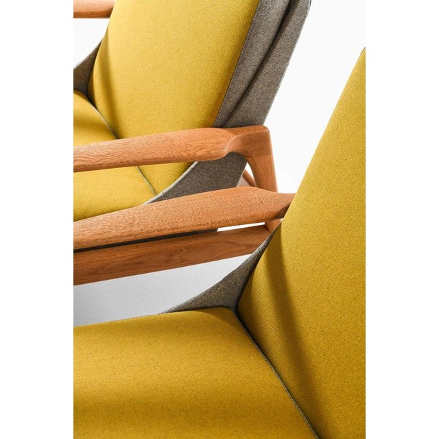 Easy Chairs in Brass, Oak and Wool by Ib Kofod-Larsen, 1950s, Set of 2 For Sale - Image 9 of 12