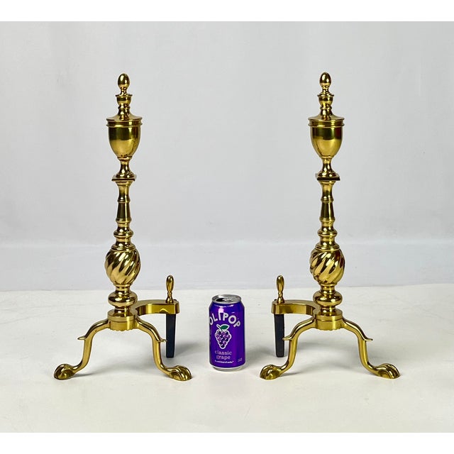 Mid 20th Century Pair of Vintage Brass Urn & Spiral Federal Style Flame Top Andirons – Claw & Ball Feet For Sale - Image 5 of 13