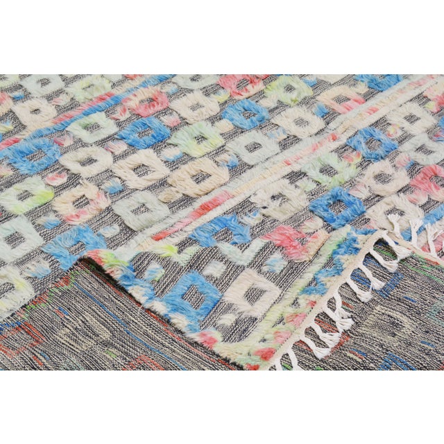 Moroccan High Low Hand Knotted Wool Rug,5'9"X8'2" For Sale In New York - Image 6 of 6