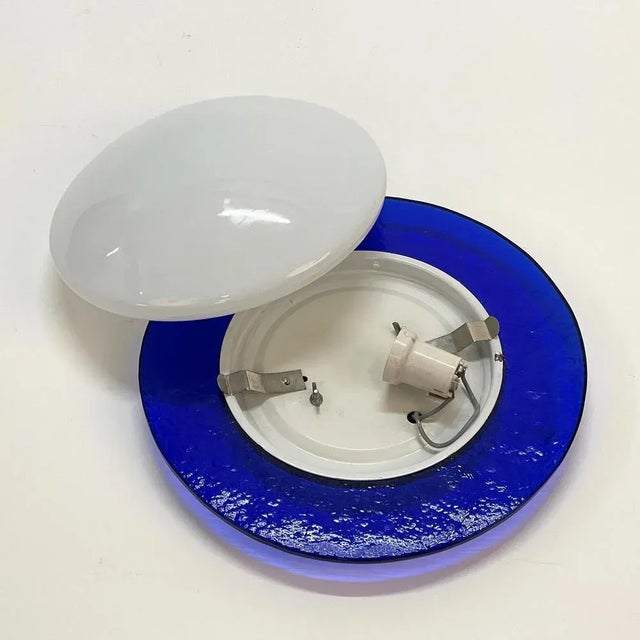 Mid-Century Italian Round Blue and White Murano Glass Sconce, 1970s For Sale - Image 15 of 18